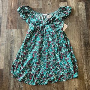 DREAM OF ME | green ditsy floral cap/off-shoulder mini dress